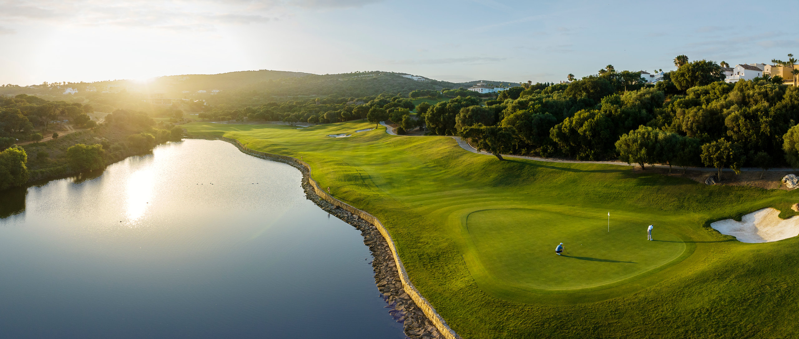 Campo de golf en Sotogrande al atardecer