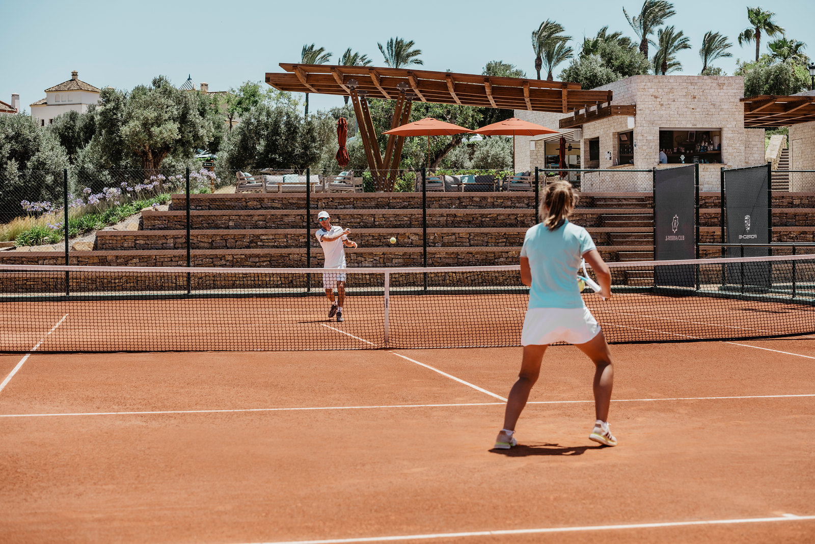 Pistas de tenis en La Reserva Club